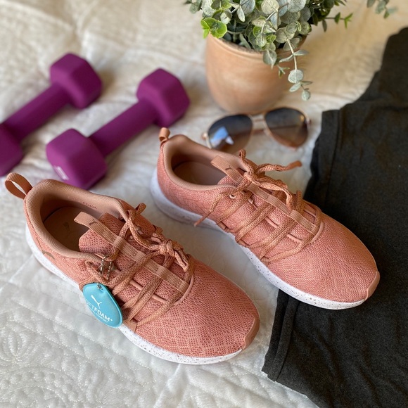 puma prowl alt mesh speckle